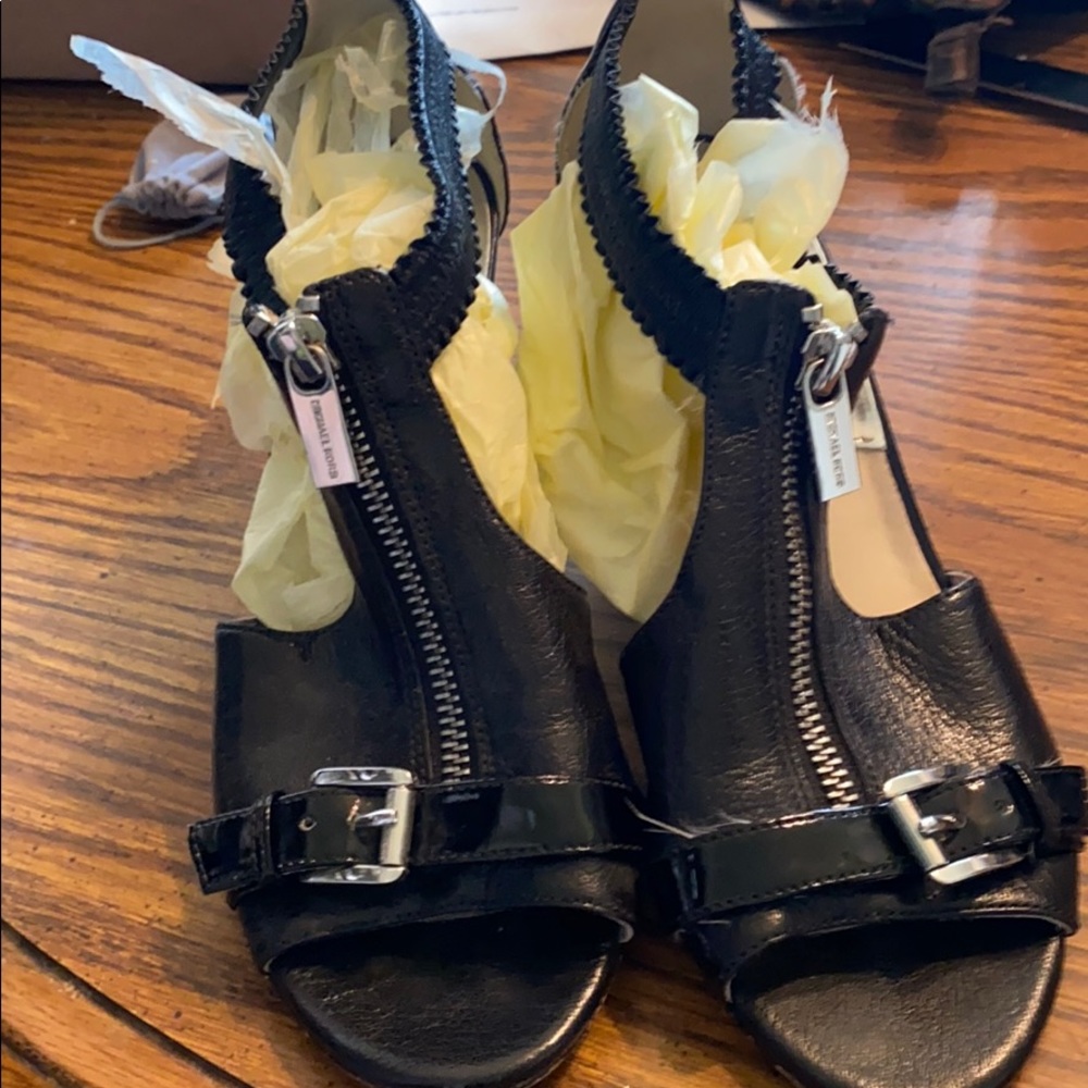 Dress wedge sandals
